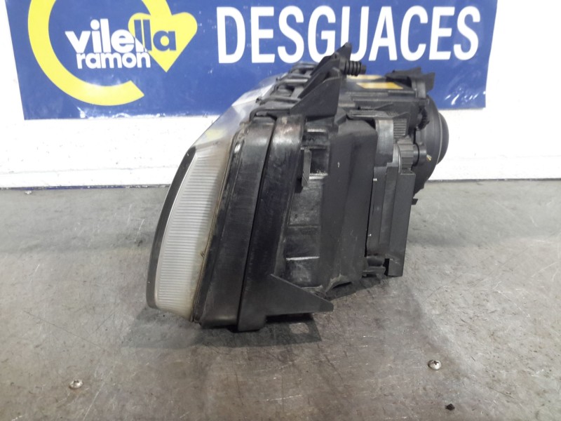 Recambio de faro derecho para bmw serie 3 325i referencia OEM IAM   
