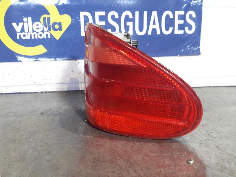 Recambio de piloto trasero derecho para mercedes clase e (w210) berlina referencia OEM IAM   
