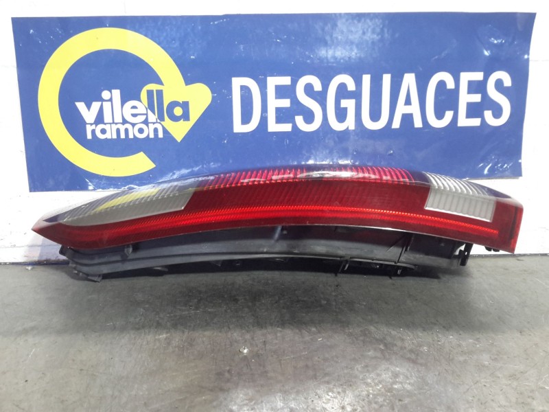 Recambio de piloto trasero izquierdo para opel meriva referencia OEM IAM   