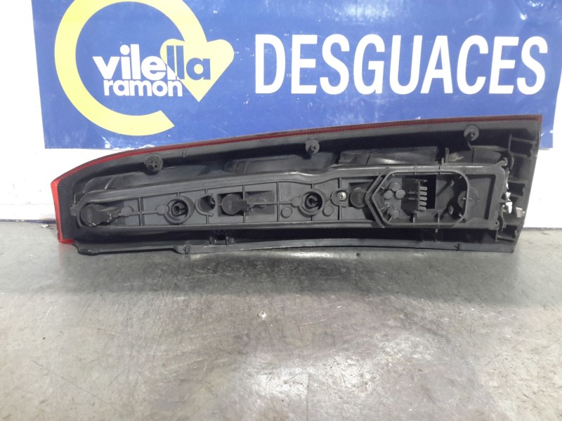 Recambio de piloto trasero izquierdo para opel meriva referencia OEM IAM   