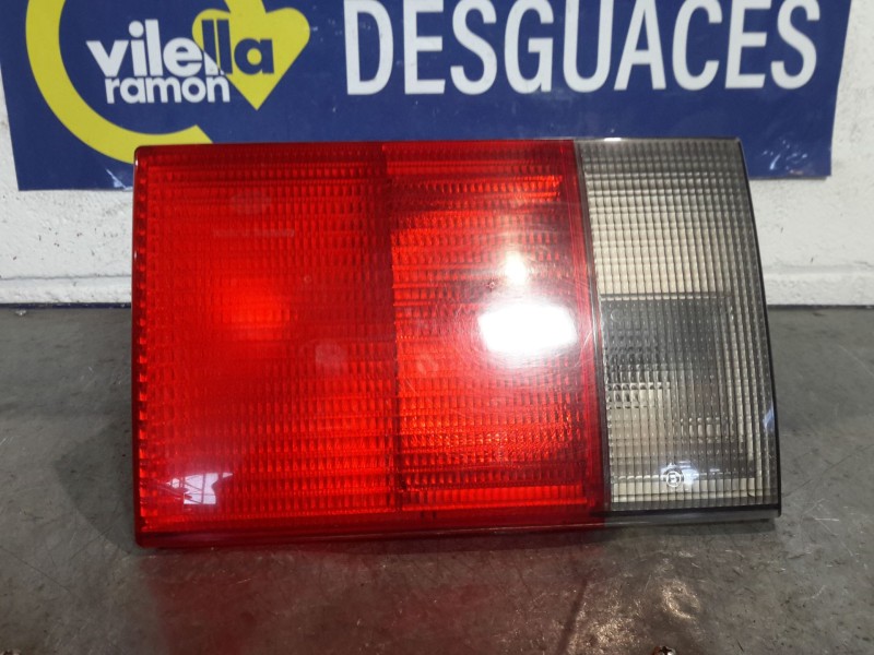 Recambio de piloto porton izquierdo para audi 100 100 2.6 referencia OEM IAM   