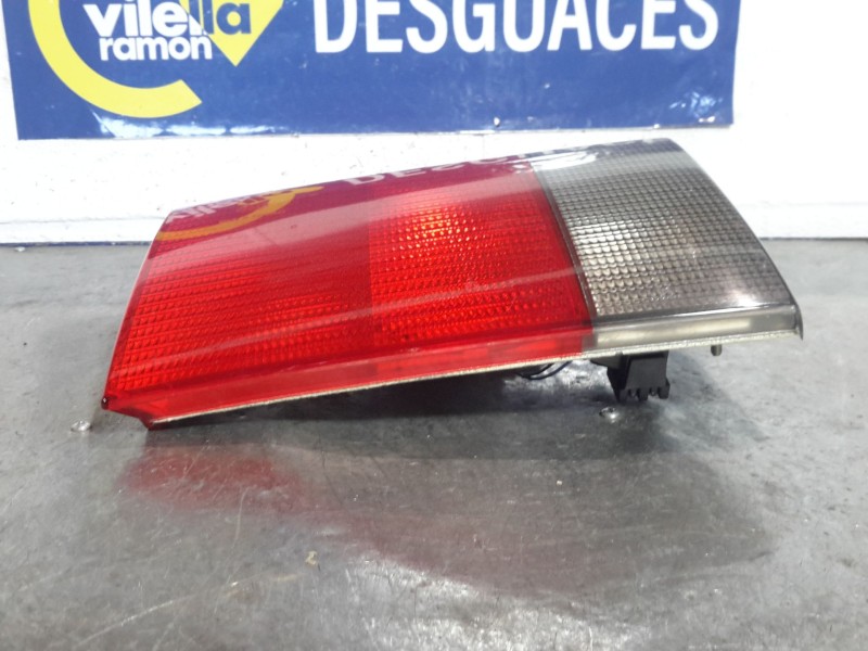 Recambio de piloto porton izquierdo para audi 100 100 2.6 referencia OEM IAM   