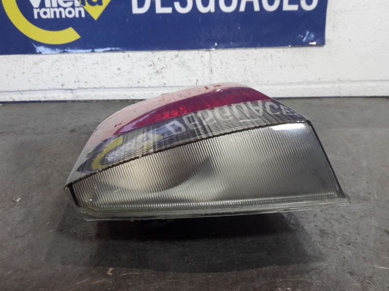 Recambio de piloto porton izquierdo para audi 100 100 2.6 referencia OEM IAM   