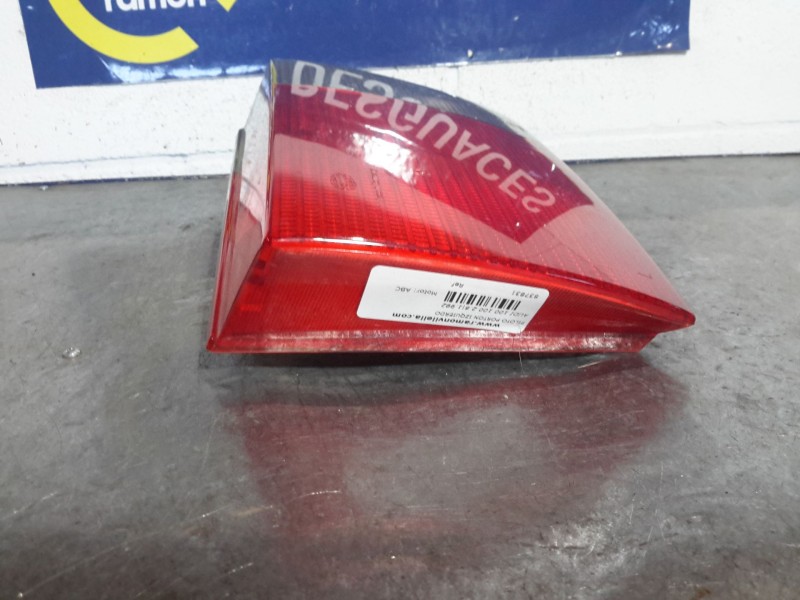 Recambio de piloto porton izquierdo para audi 100 100 2.6 referencia OEM IAM   