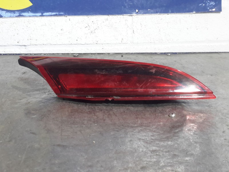 Recambio de piloto porton izquierdo para opel insignia berlina expression referencia OEM IAM   