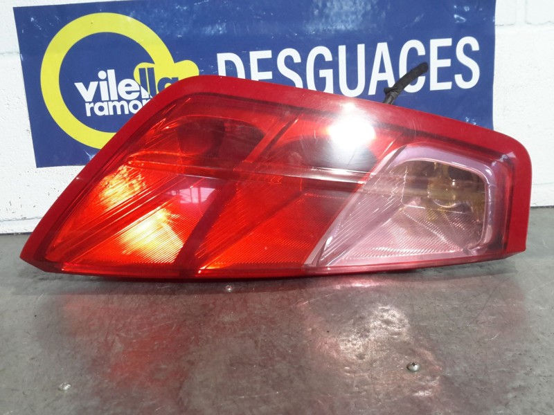 Recambio de piloto trasero izquierdo para fiat punto (199)  | ...  | ... referencia OEM IAM   