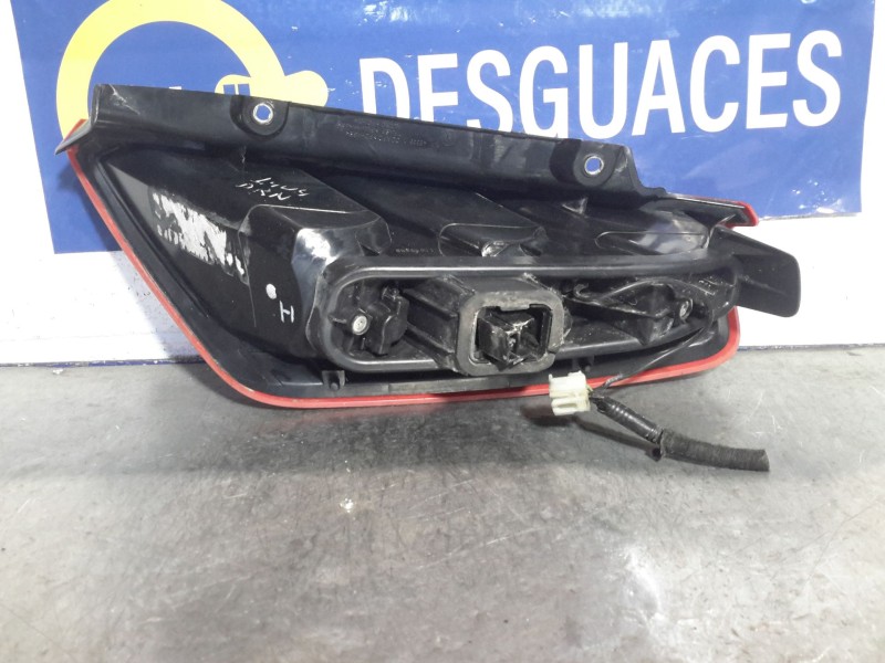 Recambio de piloto trasero izquierdo para fiat punto (199)  | ...  | ... referencia OEM IAM   