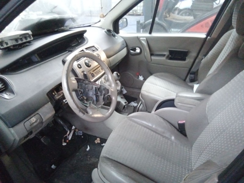 renault scenic ii grand confort authentique | 04.04 - ... del año 2005