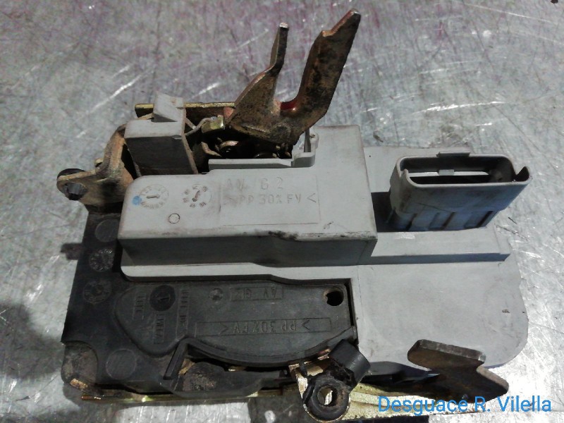 Recambio de cerra. puer. delantero derecha para citroen xsara berlina 1.6i 16v exclusive | 11.00 - 12.05 1.6i 16v exclusive | 11