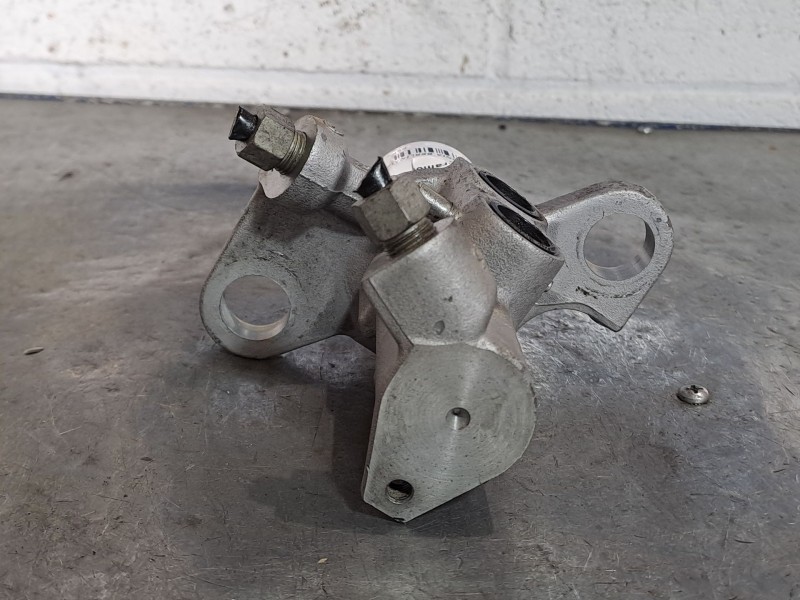 Recambio de bomba freno para opel insignia berlina expression referencia OEM IAM   