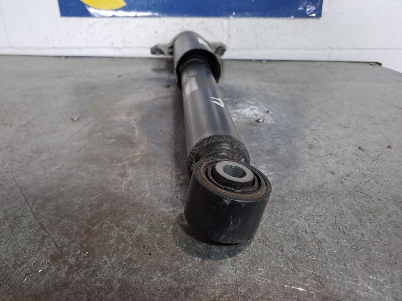 Recambio de amortiguador trasero para opel insignia berlina expression referencia OEM IAM   