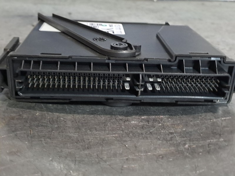 Recambio de centralita cierre para opel meriva referencia OEM IAM 13111111  