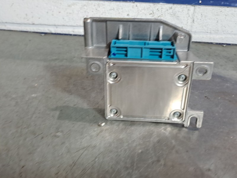 Recambio de centralita airbag para opel meriva referencia OEM IAM 13203620  