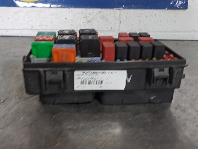 Recambio de caja reles fusibles para fiat punto (199)  | ...  | ... referencia OEM IAM 51775622  