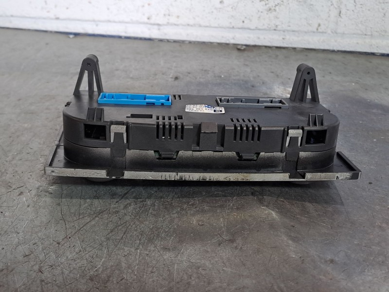 Recambio de mando climatizador para opel meriva referencia OEM IAM 013132388  