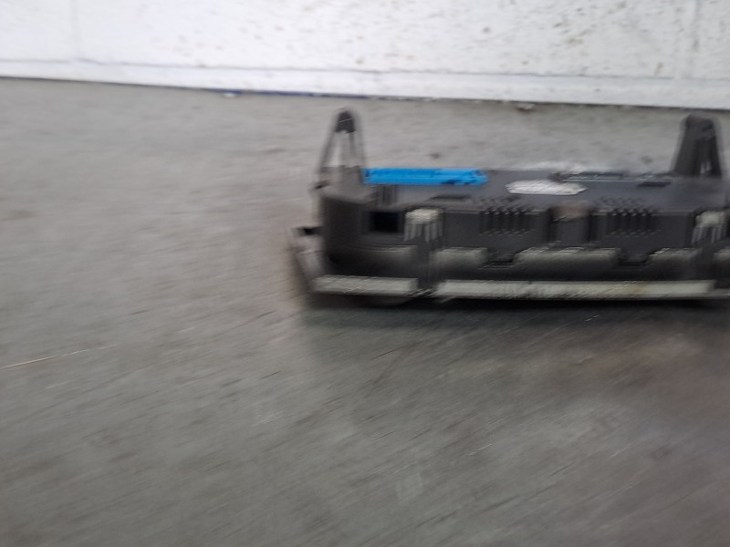 Recambio de mando climatizador para opel meriva referencia OEM IAM 013132388  