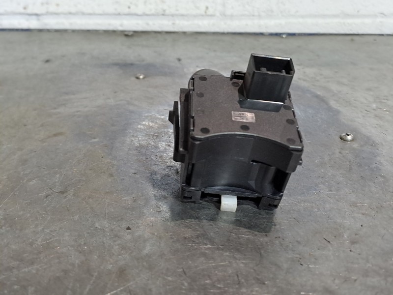 Recambio de mando intermitentes para opel insignia berlina expression referencia OEM IAM 95220563  