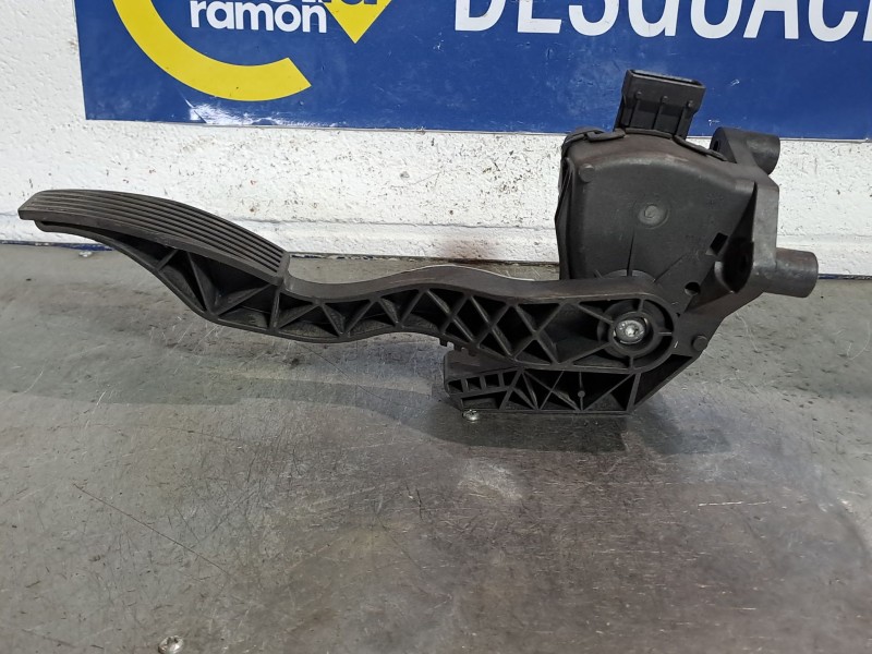 Recambio de potenciometro pedal para opel meriva referencia OEM IAM 93335443  