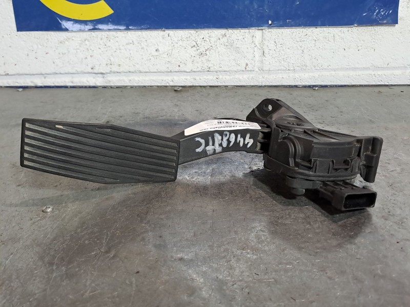 Recambio de potenciometro pedal para opel insignia berlina expression referencia OEM IAM 13237352 6PV00976500 