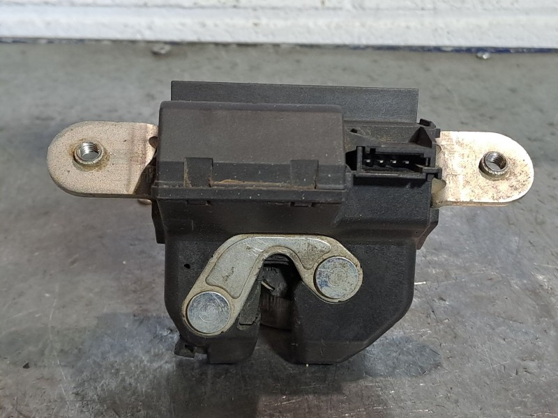 Recambio de cerradura maletero porton para fiat punto (199)  | ...  | ... referencia OEM IAM   