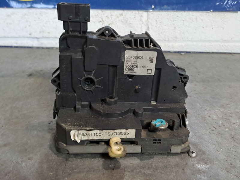 Recambio de cerradura puerta delantera derecha para fiat punto (199)  | ...  | ... referencia OEM IAM 55702904 300805 