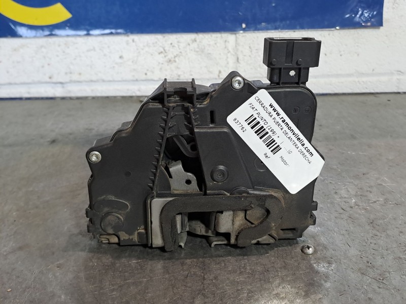 Recambio de cerradura puerta delantera derecha para fiat punto (199)  | ...  | ... referencia OEM IAM 55702904 300805 