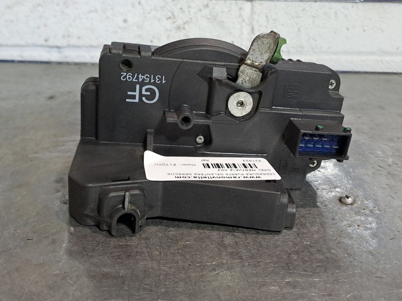 Recambio de cerradura puerta delantera derecha para opel meriva referencia OEM IAM 13154792  