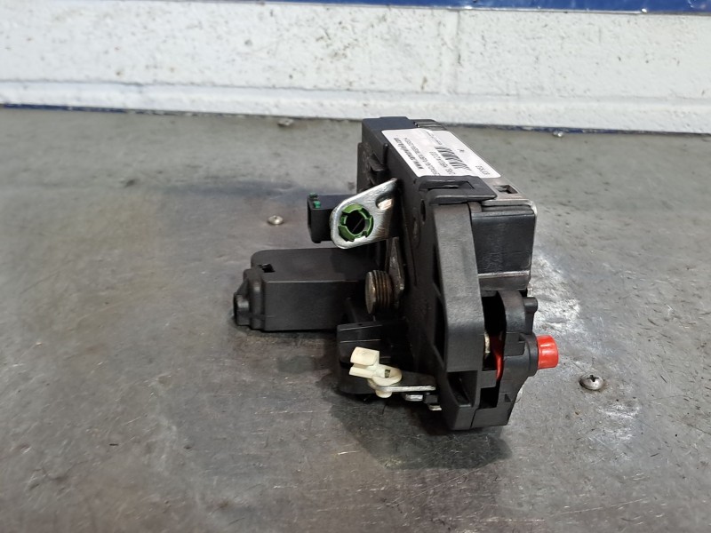 Recambio de cerradura puerta trasera derecha para opel meriva referencia OEM IAM 13154793  