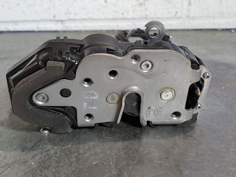 Recambio de cerradura puerta trasera derecha para opel insignia berlina expression referencia OEM IAM   