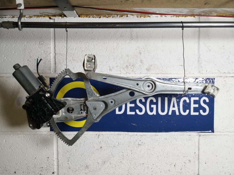 Recambio de elevalunas delantero derecho para mercedes clase e (w210) berlina referencia OEM IAM   