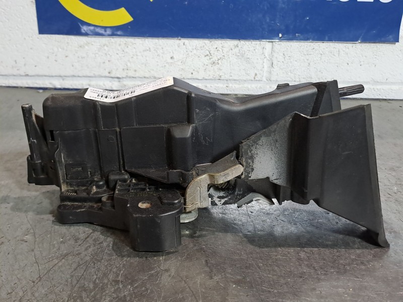 Recambio de cerradura puerta delantera izquierda para mercedes clase e (w210) berlina referencia OEM IAM 41411112013  