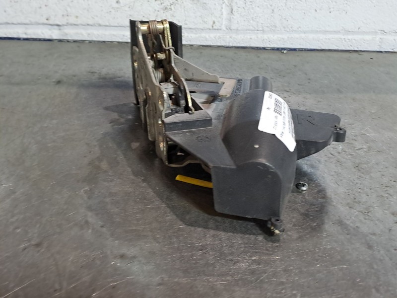 Recambio de cerradura puerta trasera derecha para mercedes clase e (w210) berlina referencia OEM IAM   