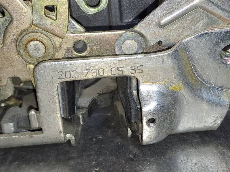 Recambio de cerradura puerta trasera izquierda para mercedes clase e (w210) berlina referencia OEM IAM 2027300535 2027330108 