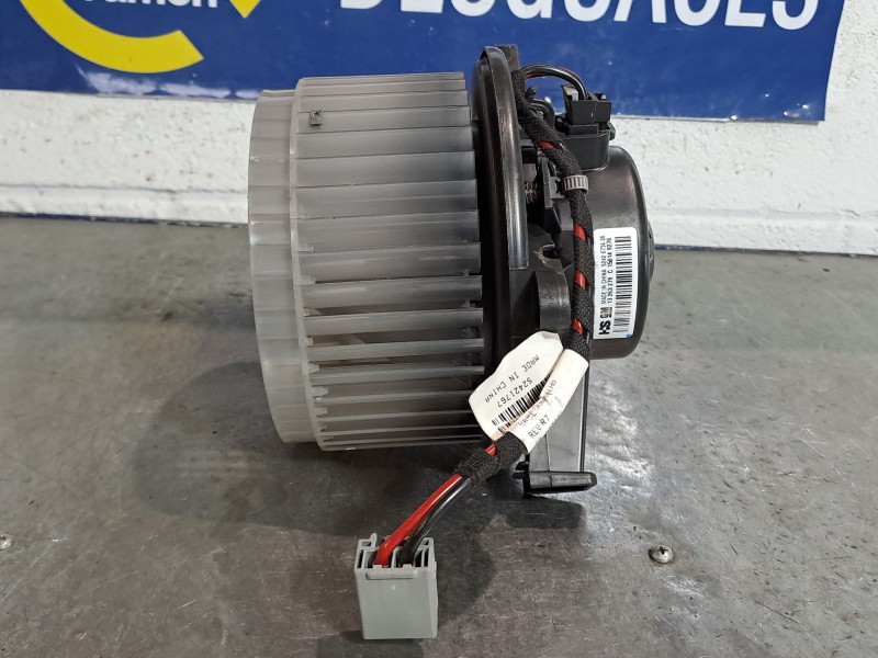 Recambio de motor calefaccion para opel insignia berlina expression referencia OEM IAM   