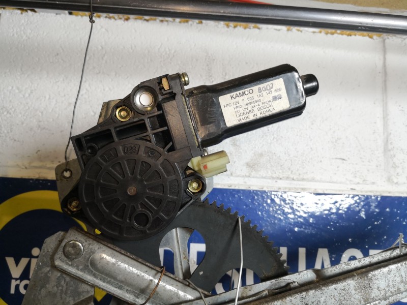 Recambio de elevalunas delantero izquierdo para hyundai galloper i 2.5 td intercooler referencia OEM IAM F00S1A2143526 HR805980 