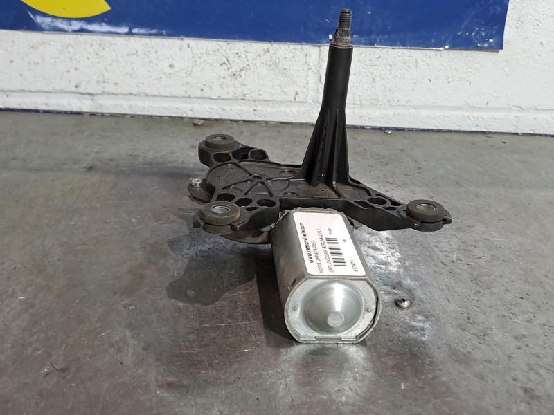 Recambio de motor limpia trasero para opel insignia berlina expression referencia OEM IAM 13269910  