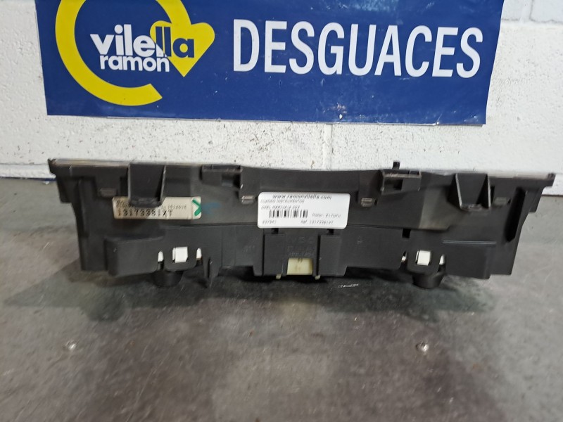 Recambio de cuadro instrumentos para opel meriva referencia OEM IAM 13173381XT  