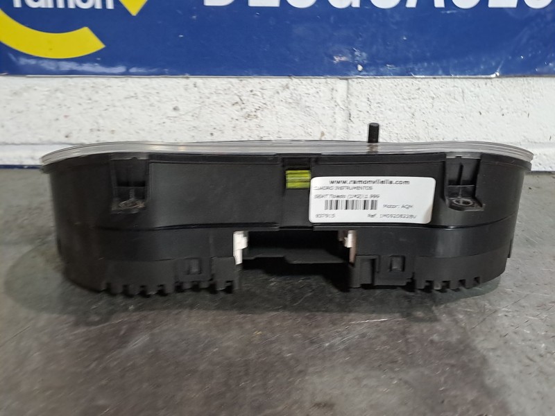 Recambio de cuadro instrumentos para seat toledo (1m2) 2.3 v5 referencia OEM IAM 1M0920822BV   Recambio de cuadro instrumentos para seat toledo (1m2) 2.3 v5 referencia OEM IAM 1M0920822BV