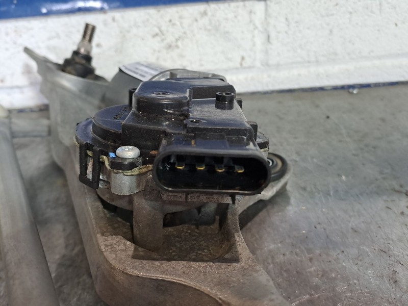 Recambio de motor limpia delantero para opel insignia berlina expression referencia OEM IAM   