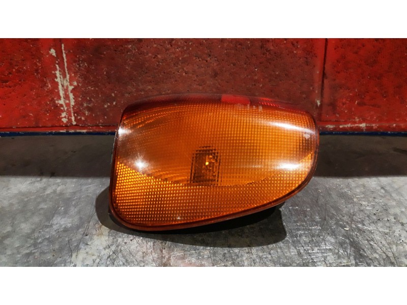 Recambio de piloto trasero izquierdo para volkswagen polo berlina (6n1) básico | 09.94 - ... básico | 09.94 - ... referencia OEM