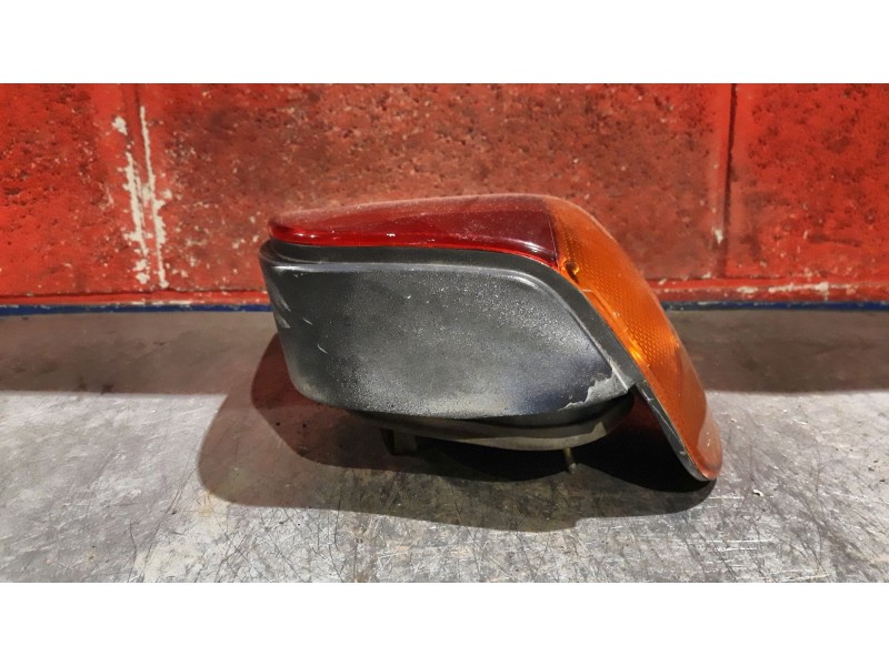 Recambio de piloto trasero izquierdo para volkswagen polo berlina (6n1) básico | 09.94 - ... básico | 09.94 - ... referencia OEM