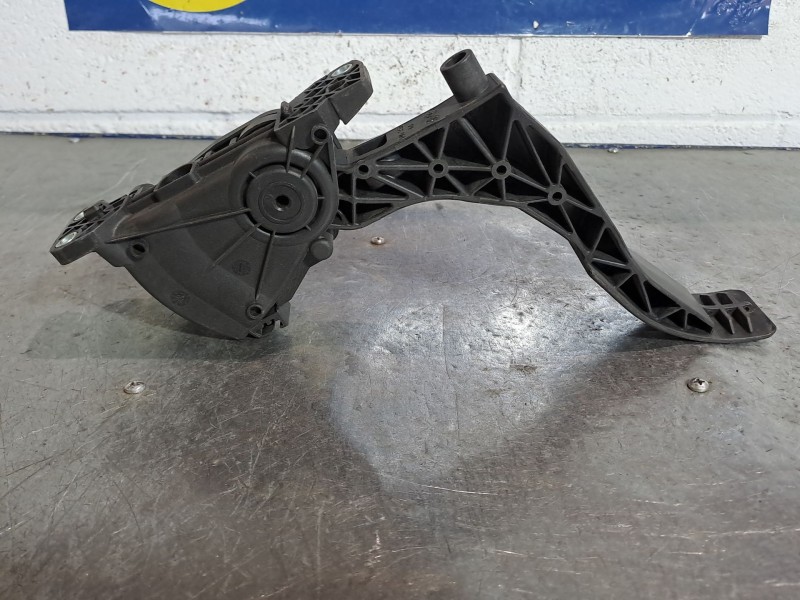 Recambio de potenciometro pedal para seat ibiza (6l1) 1.4 16v referencia OEM IAM 6Q1721503C  
