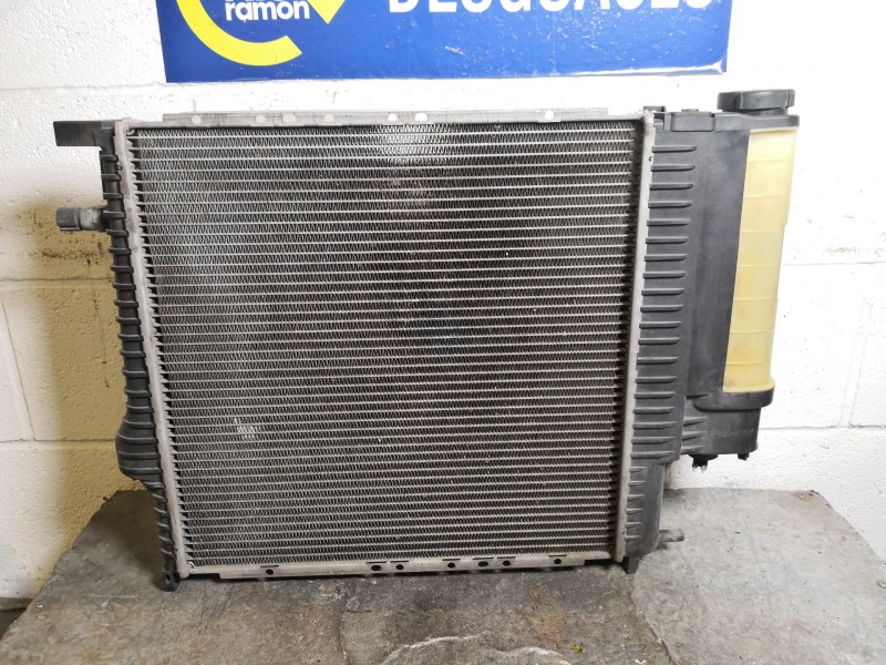 Recambio de radiador agua para bmw serie 3 325i referencia OEM IAM 17111712835  