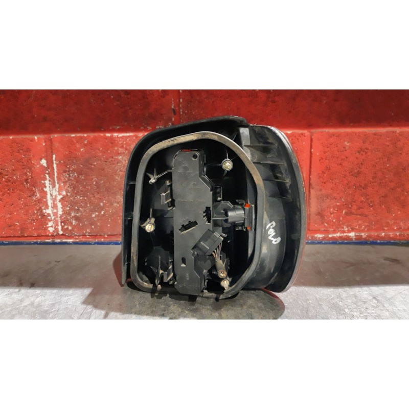 Recambio de piloto trasero izquierdo para volkswagen polo berlina (6n1) básico | 09.94 - ... básico | 09.94 - ... referencia OEM
