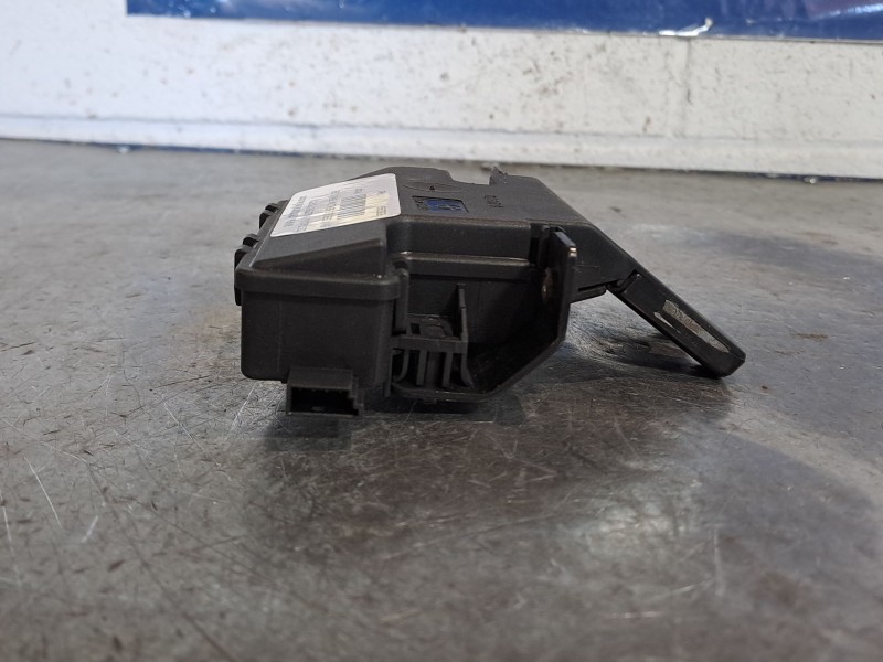 Recambio de cerradura maletero porton para bmw serie 3 berlina (e46) referencia OEM IAM   