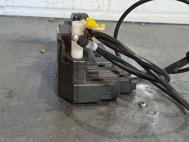 Recambio de cerradura puerta delantera izquierda para nissan micra (k12e)  | 0.02 - ...  | 0.02 - ... referencia OEM IAM   