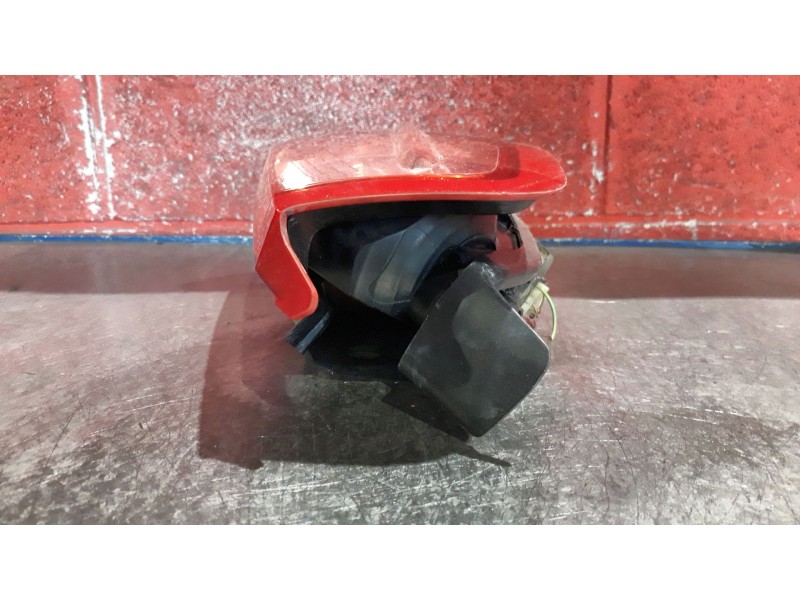 Recambio de piloto trasero izquierdo para fiat punto 1.3 multijet 16v 90 dynamic referencia OEM IAM   