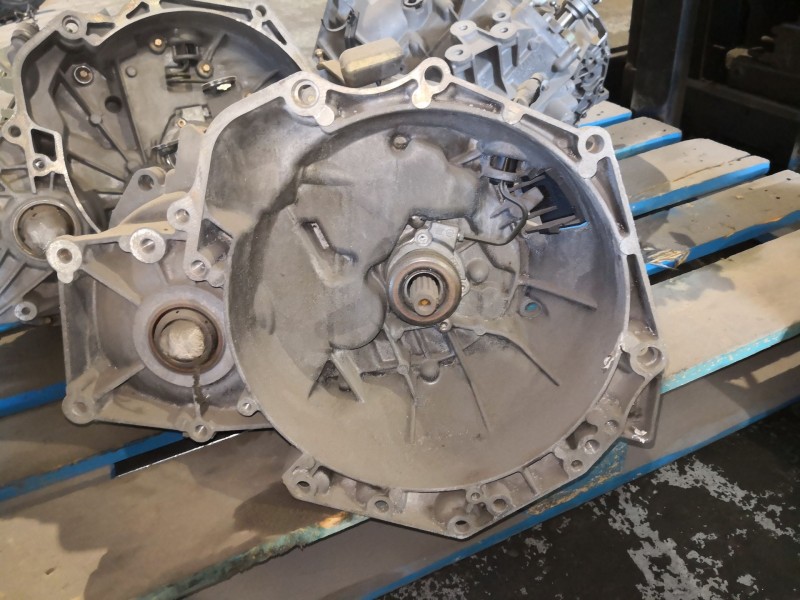 Recambio de caja cambios para saab 9-3 berlina 2.2 tid anniversary | 0.03 - ... 2.2 tid anniversary | 0.03 - ... referencia OEM 