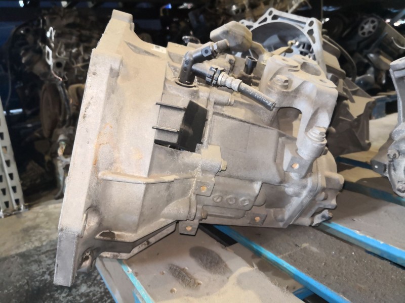 Recambio de caja cambios para saab 9-3 berlina 2.2 tid anniversary | 0.03 - ... 2.2 tid anniversary | 0.03 - ... referencia OEM 