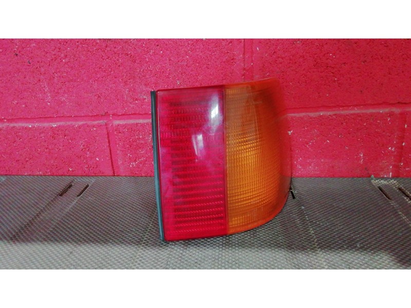 Recambio de piloto trasero derecho para audi 100 100 2.3 referencia OEM IAM    Recambio de piloto trasero derecho para audi 100 100 2.3 referencia OEM IAM